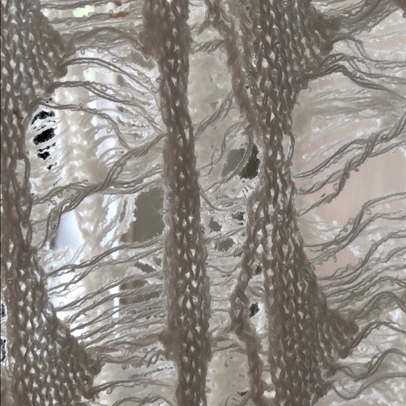 Sweater - Picture 4 of 5